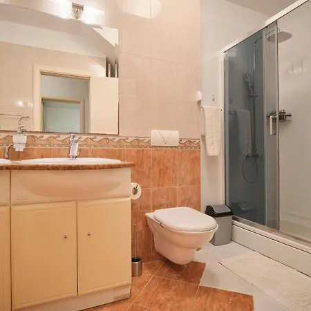 Apartment Fuer 6 Personen Ca- 120 M² In Split- Dalmatien - Gespanschaft Split-Dalmatie By Interhome 스플리트